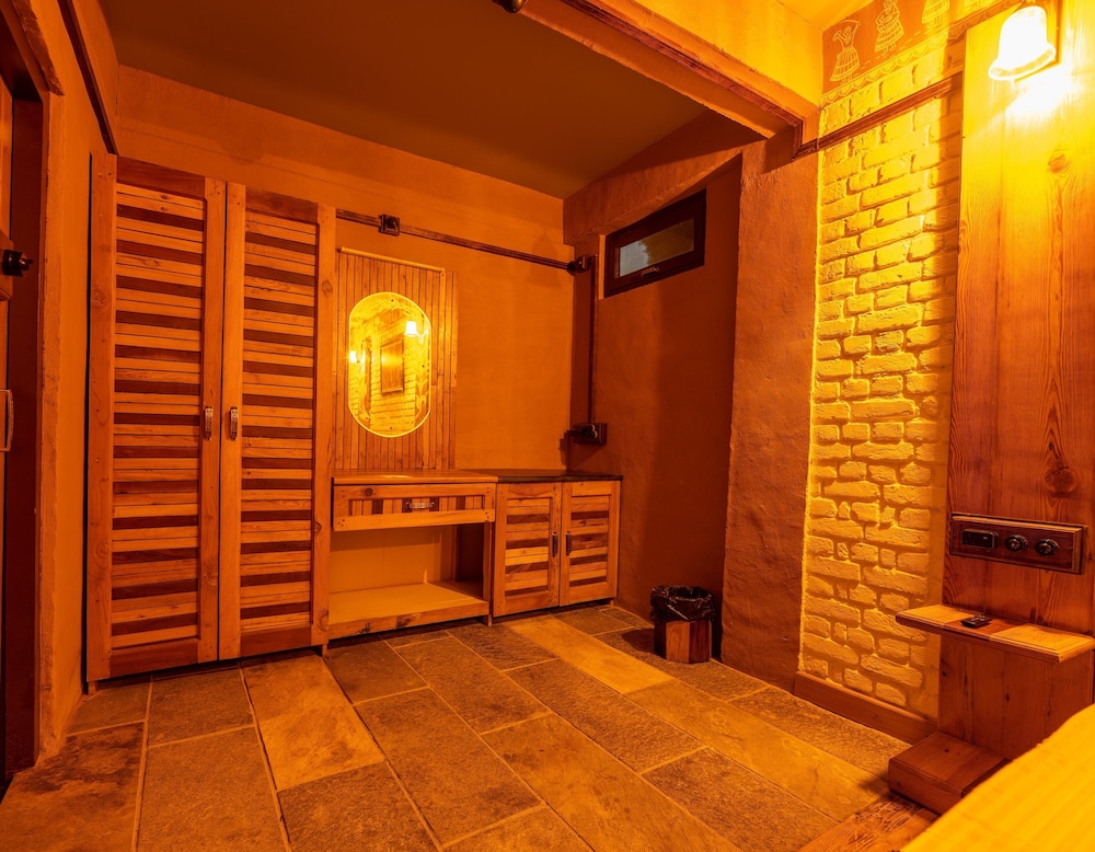 BluSalzz Homes - The Himalayan Bungalow, Almora - Uttarakhand by ZUZU 28/49