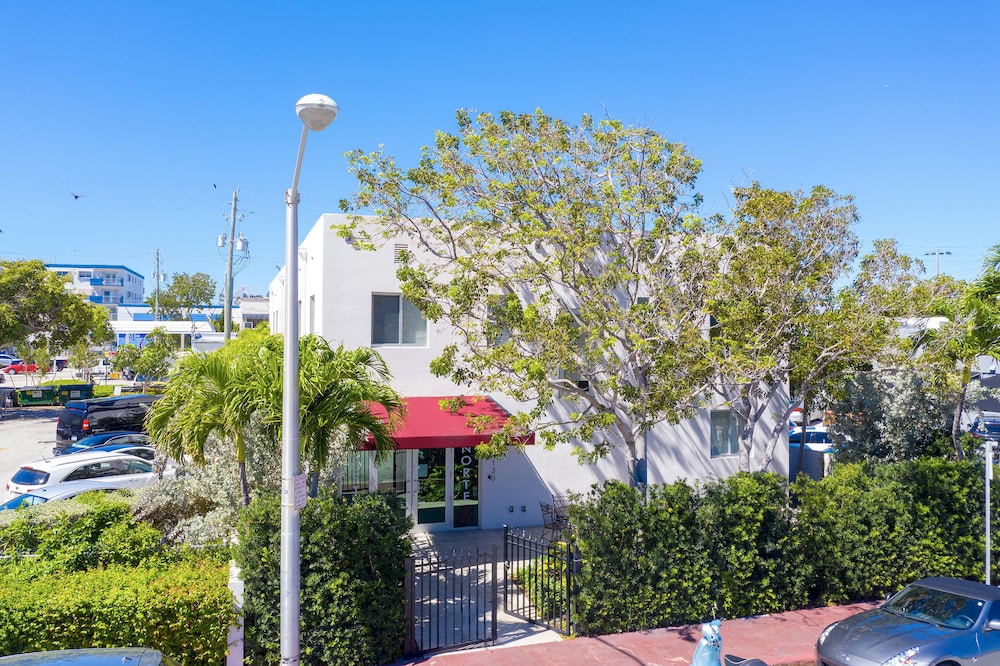 Costa Norte Boutique Hotel 59/68