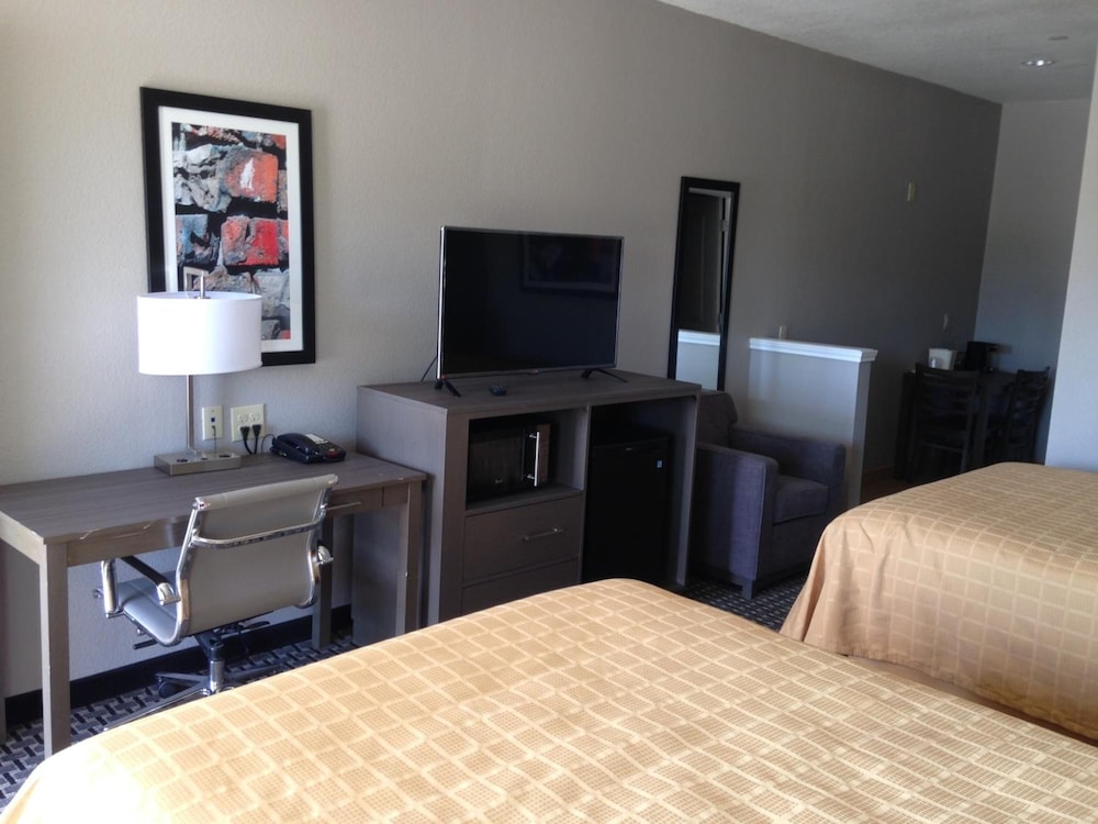 Quality Inn Suites Cotulla 5/49
