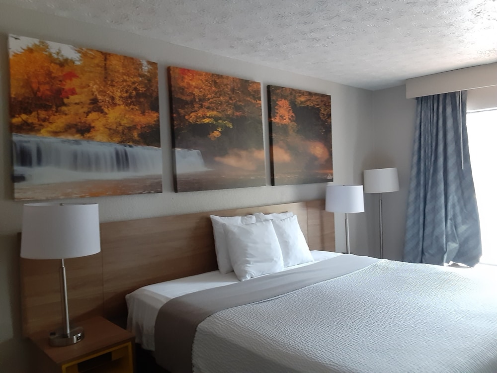 Days Inn by Wyndham Cookeville 13/24
