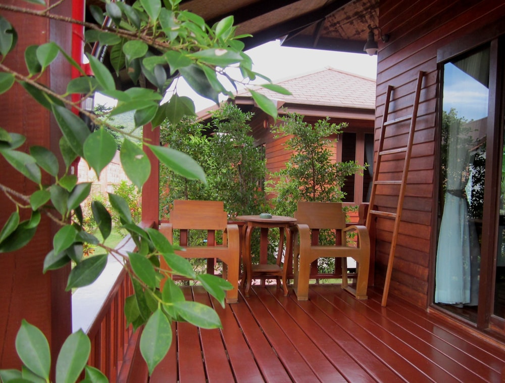Pingchan Beachfront Resort 43/50