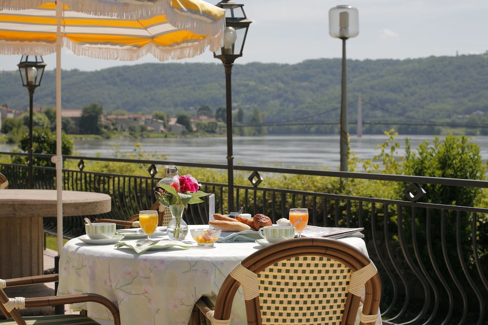 LE BEAU RIVAGE 41/58