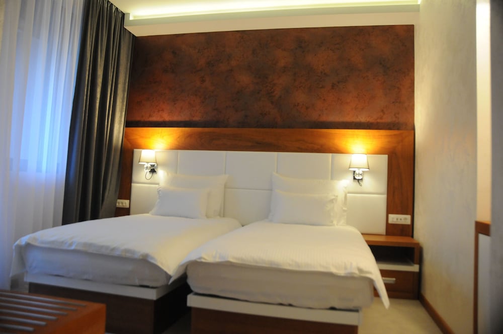 Hotel Porto In 11/38