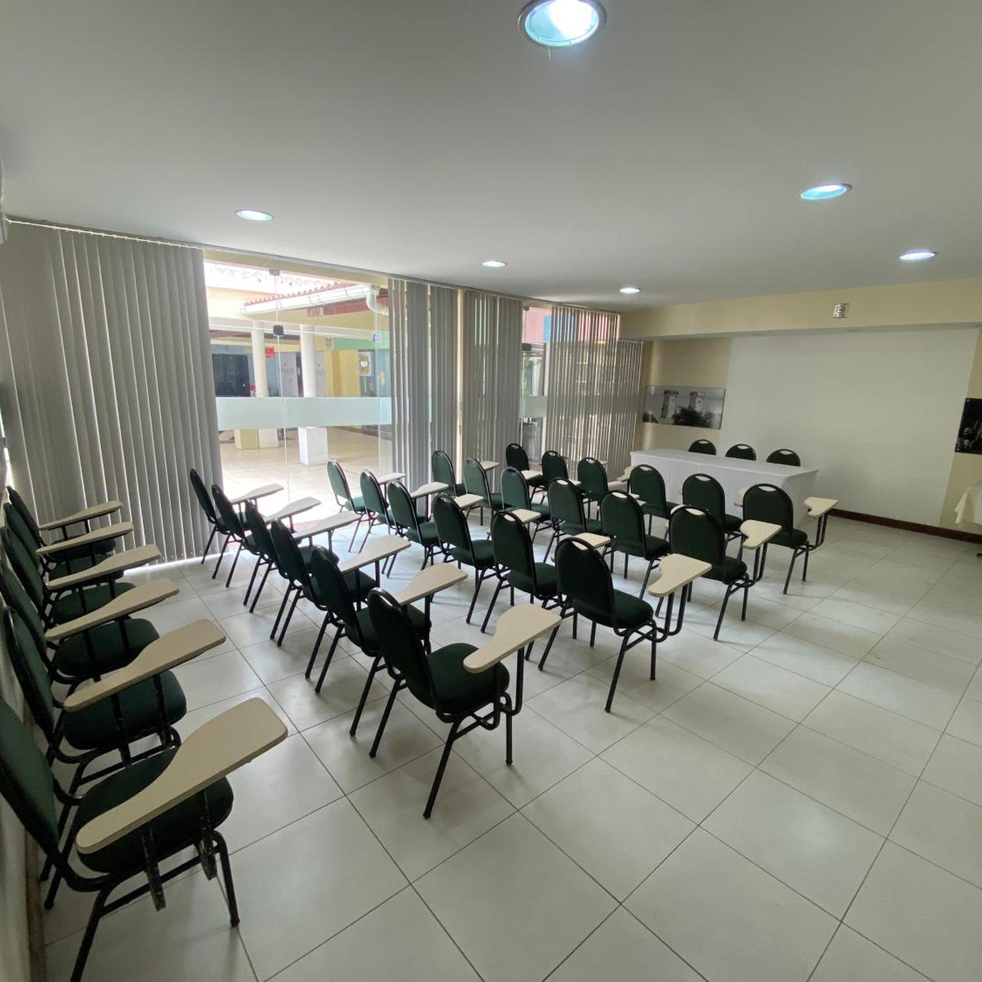 The Premier Hotel 27/29
