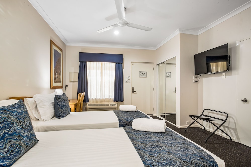 Karratha Central Apartments 9/26