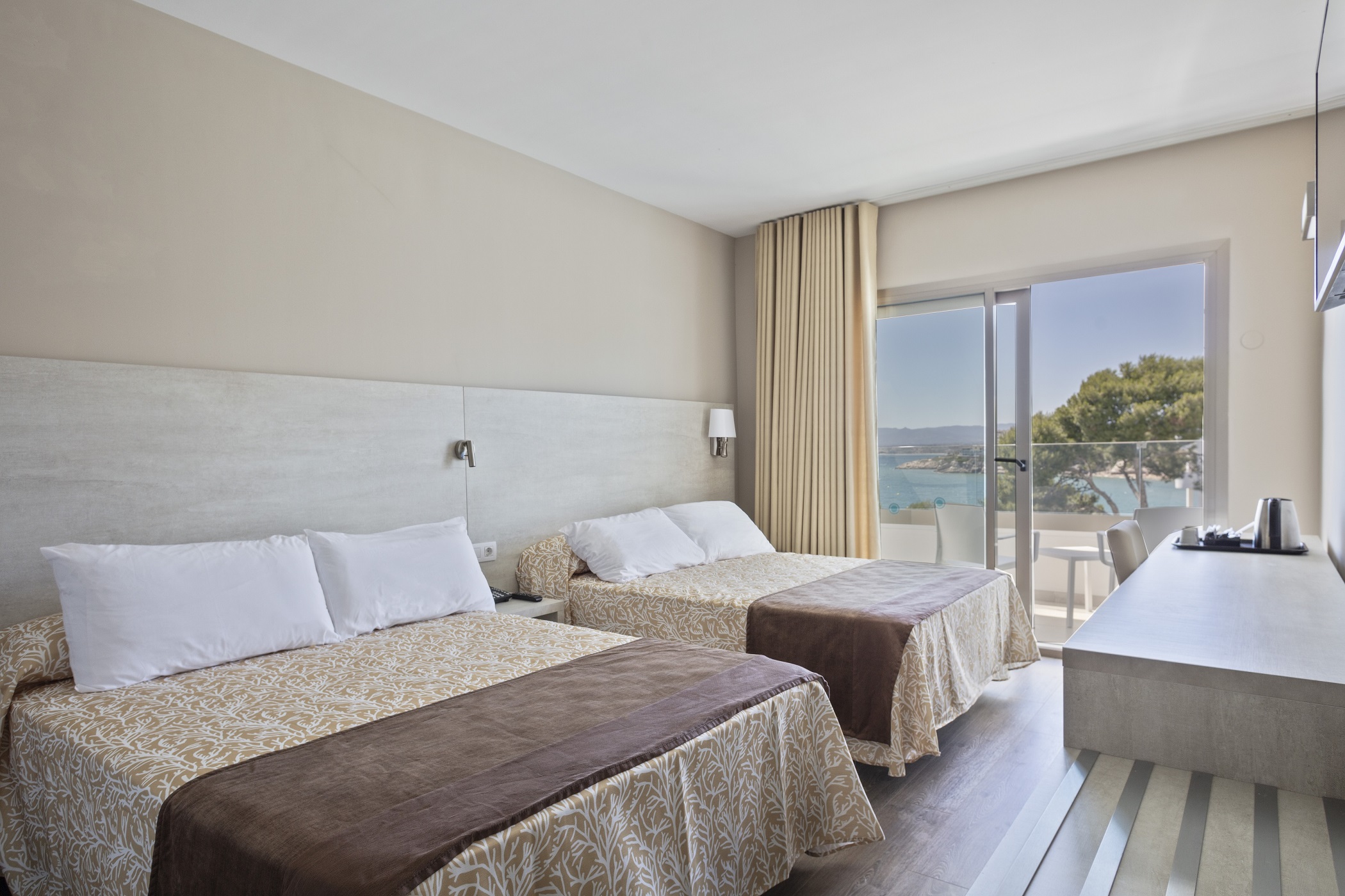 ROOM, SINGLE, DOUBLE BED, SEA VIEW