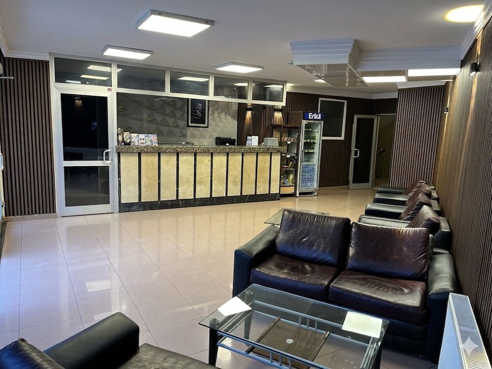 Prima Hotel 44/70
