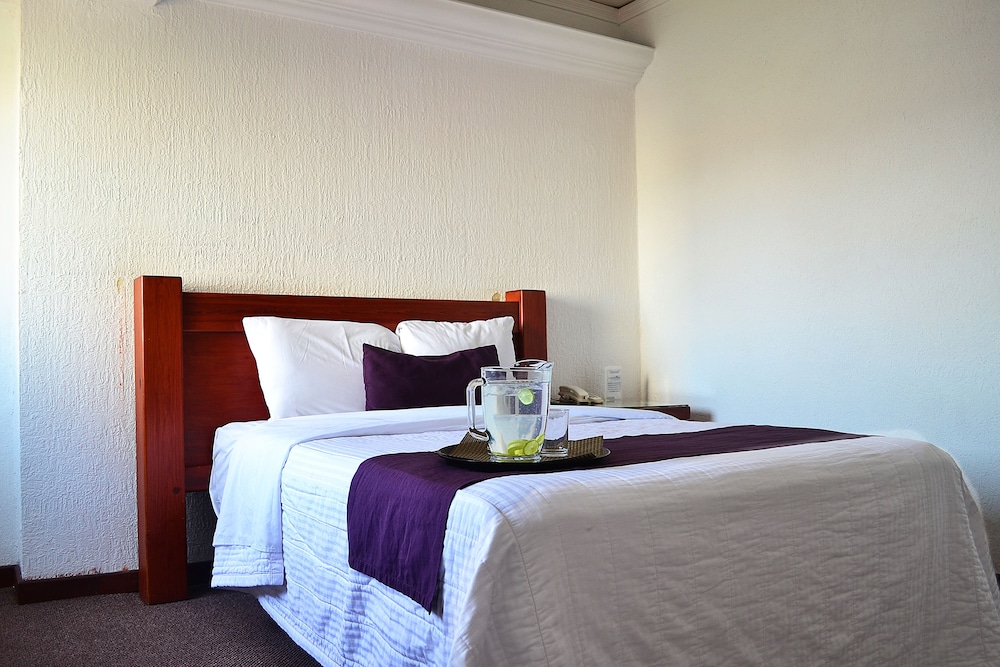 Campestre Inn Hotel And Residences 12/44