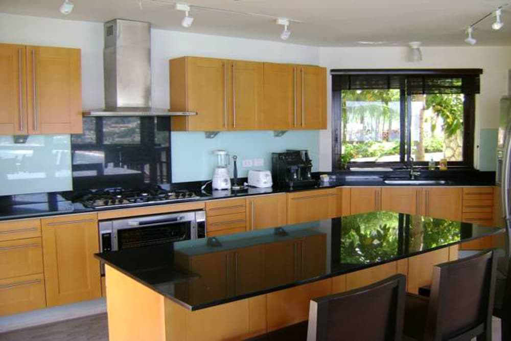Indochine Resort Villas 73/85