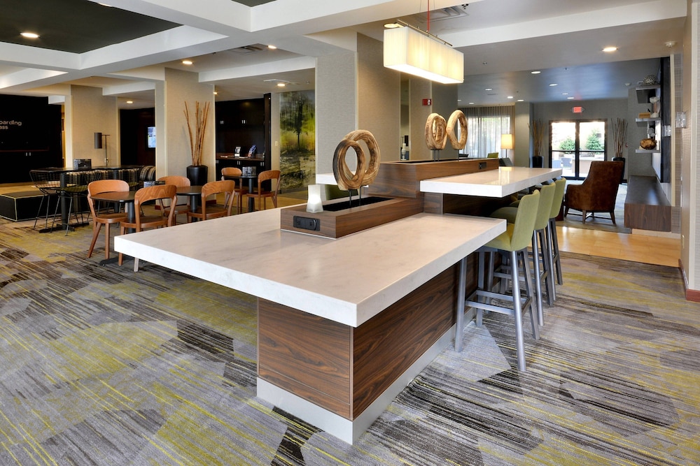 Courtyard by Marriott Beckley 50/64