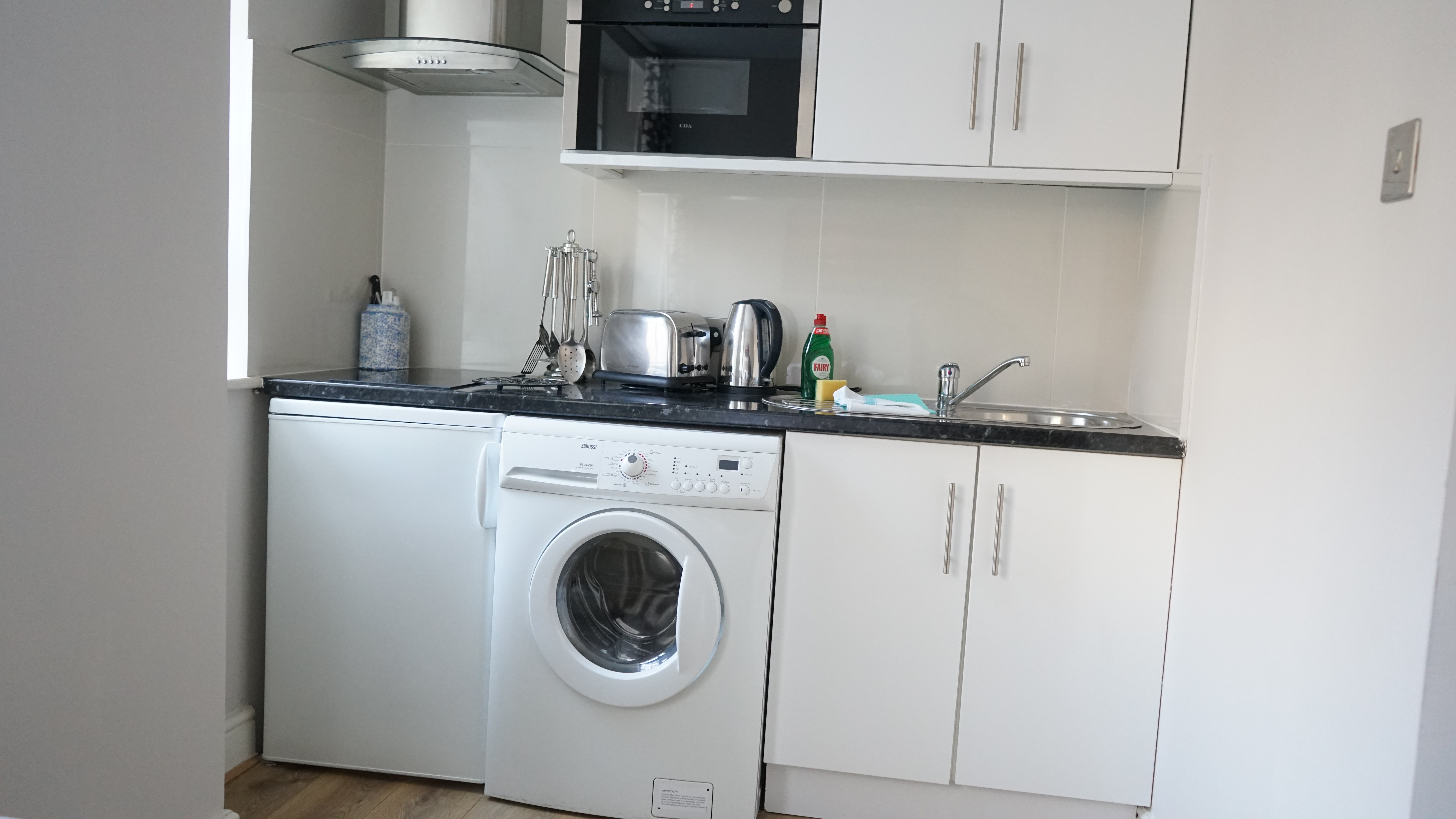 Chelsea Cloisters Serviced Apartments 119/121