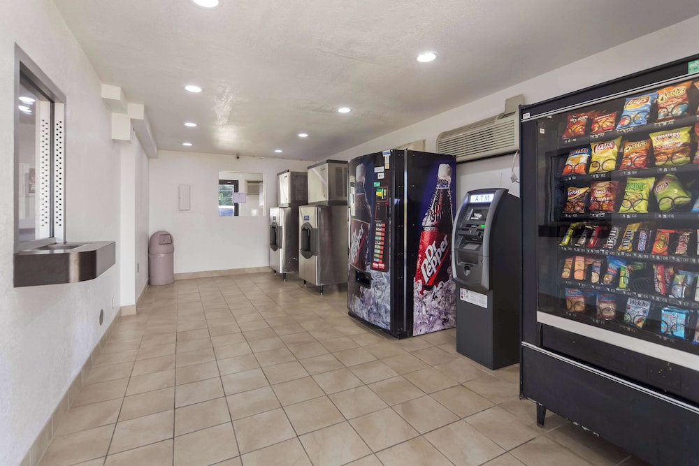 Motel6 Meridian, MS 53/60