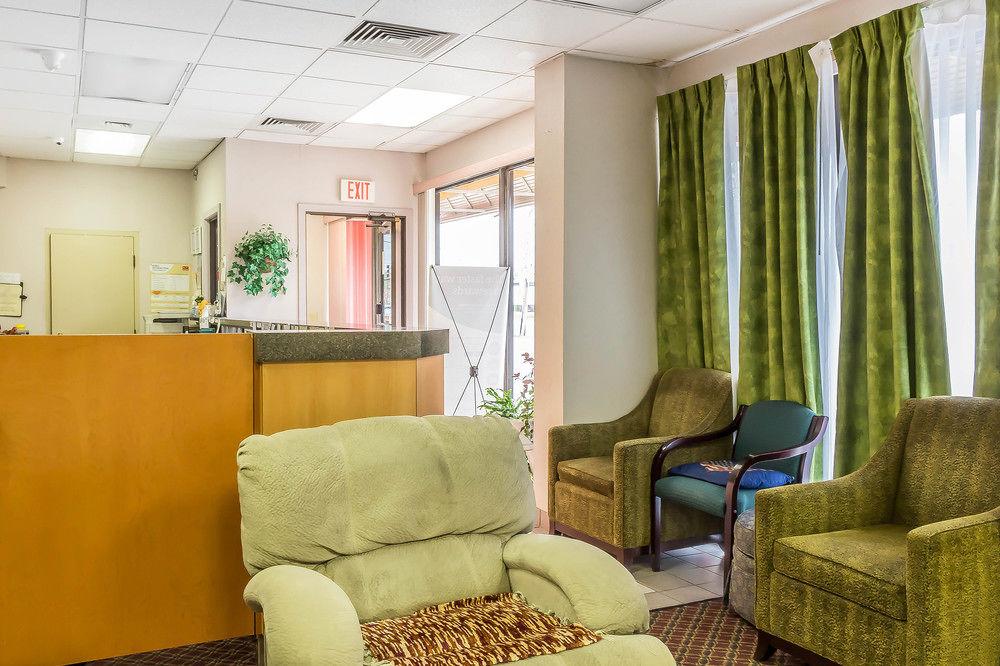 Econo Lodge Vineland 15/20