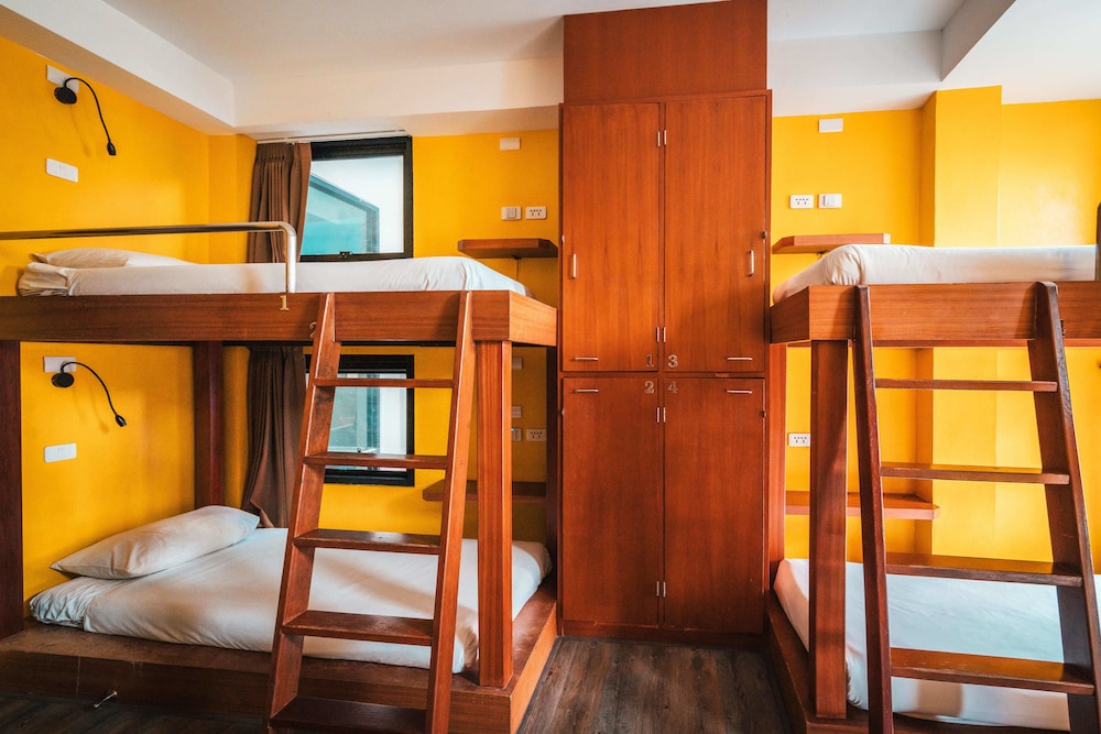 Behind the Scene Hotel Club At Samui 45/62