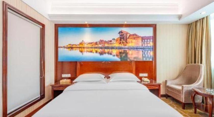 Vienna International Hotel (Guangzhou Tianhe Olympic Sports Dongpu) 16/49