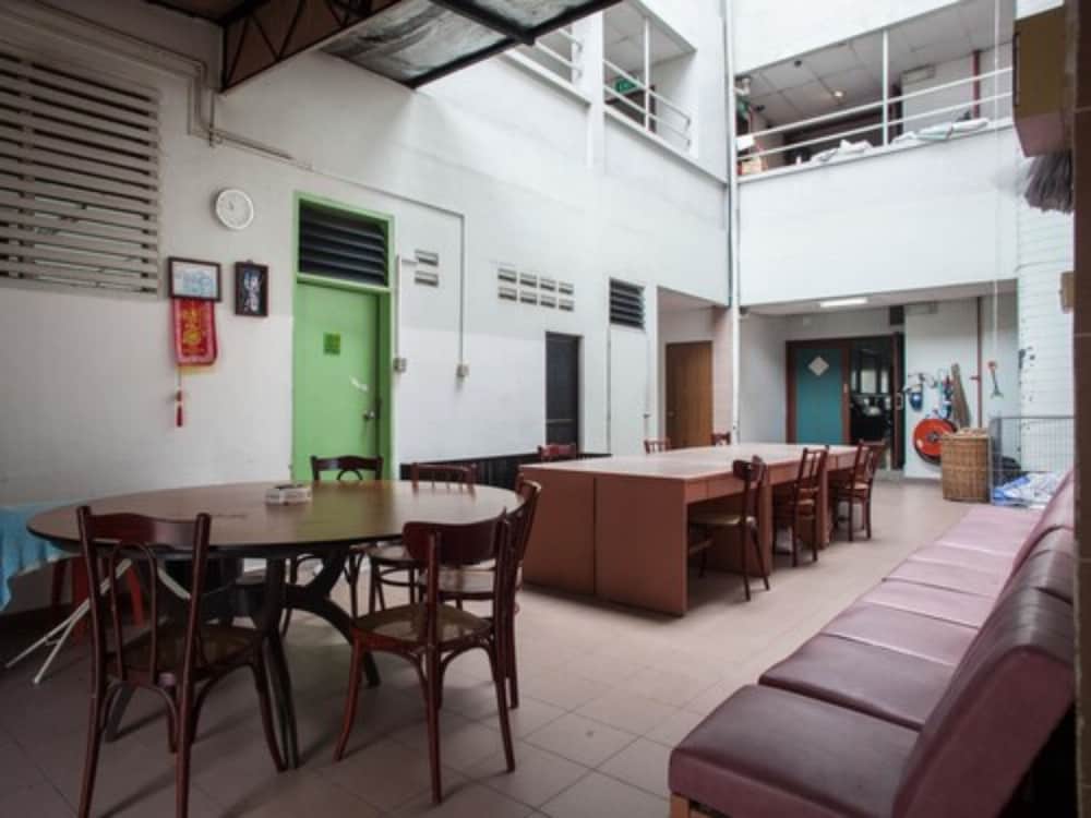 LAI MING HOTEL COSMOLAND 24/33