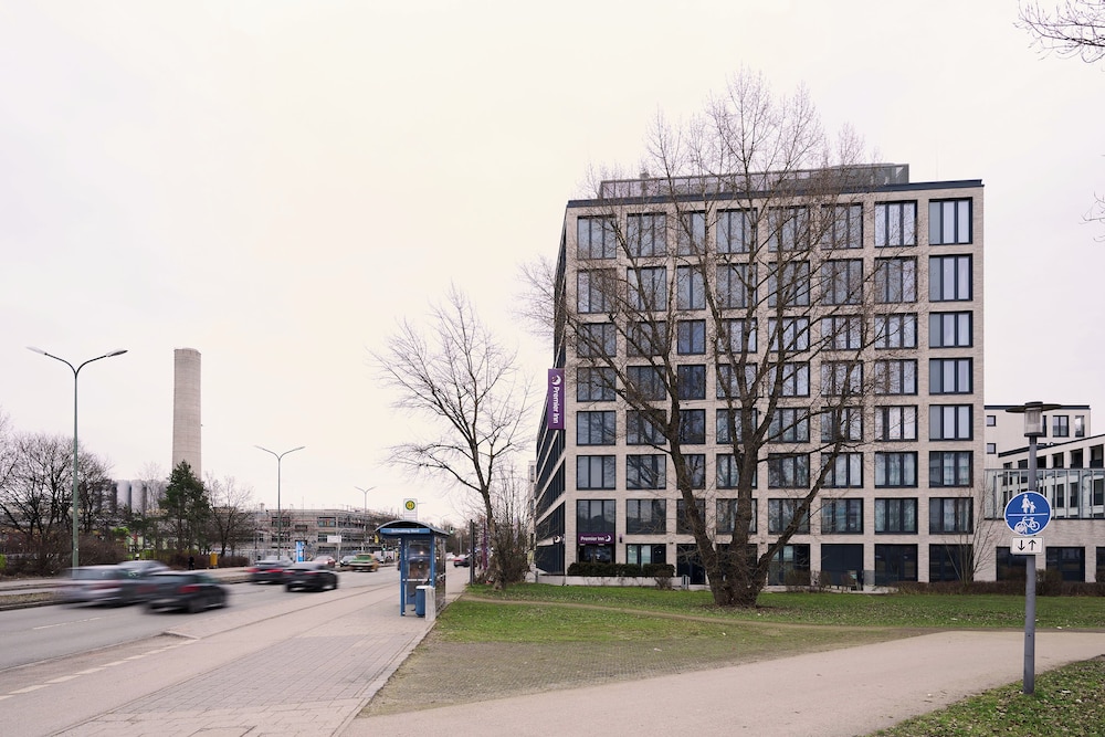 Premier Inn Munchen City Schwabing Hotel in MUNICH