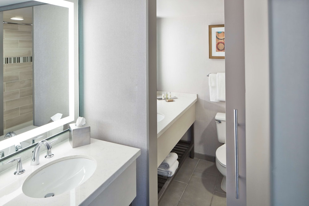 Doubletree By Hilton Atlanta Perimeter Dunwoody 11/59