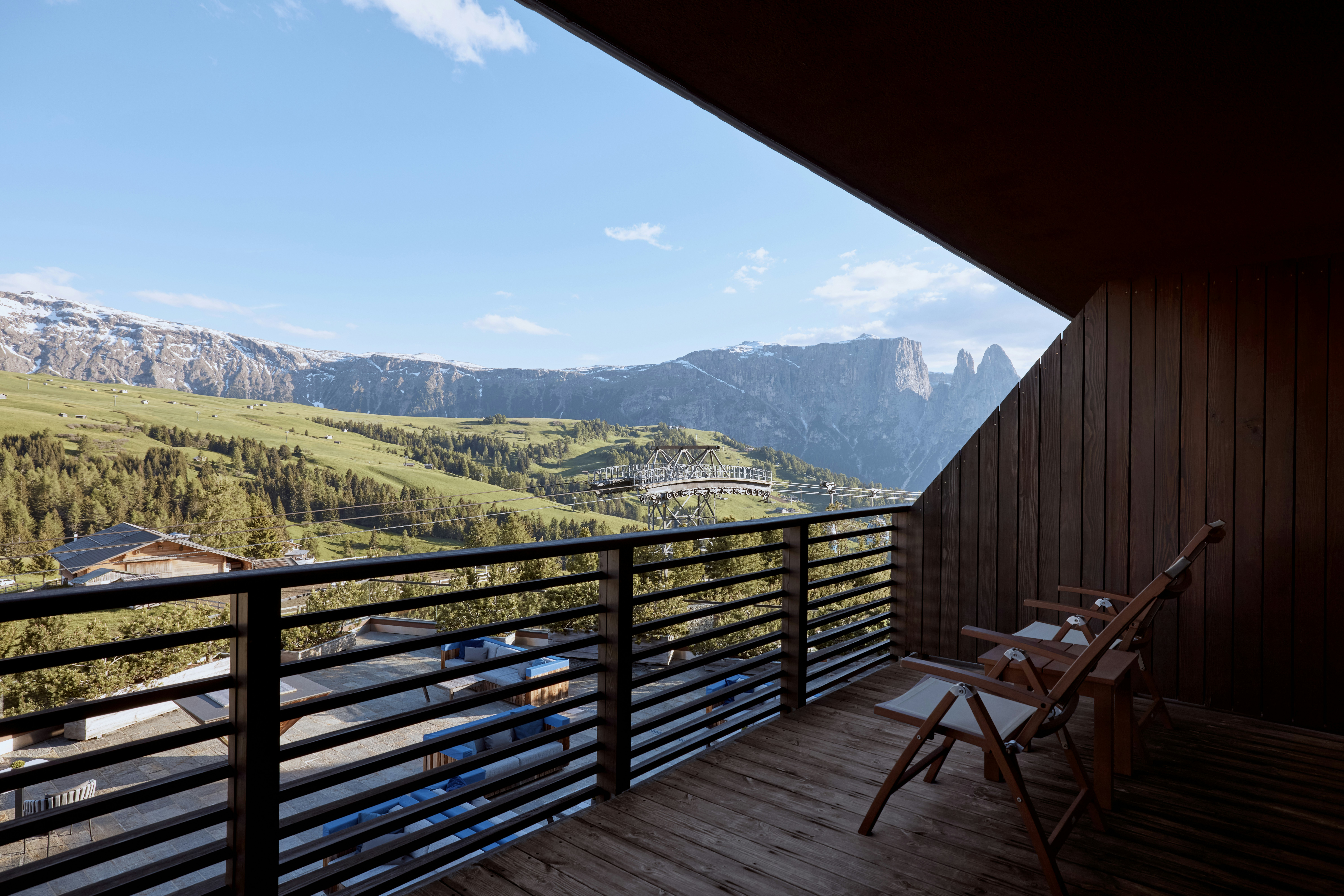 Alpina Dolomites 15/50