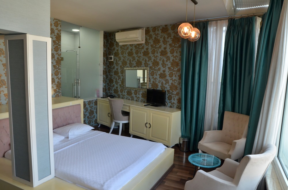 Miller Hotel 9/50