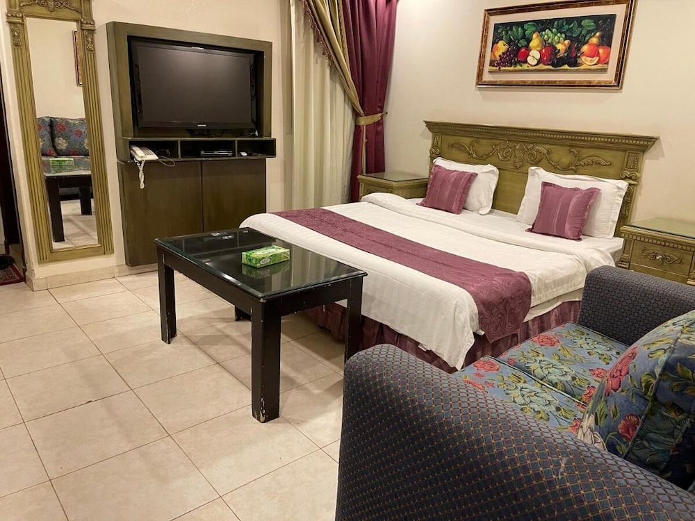 Rokn Al Omor Apartments - Al Taawoun 12/25