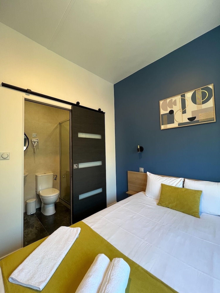 P Tit Dej Hotel Niort 17/58