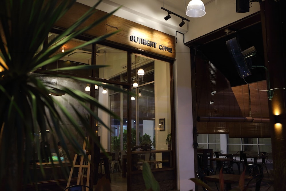 De House Hotel 6/50