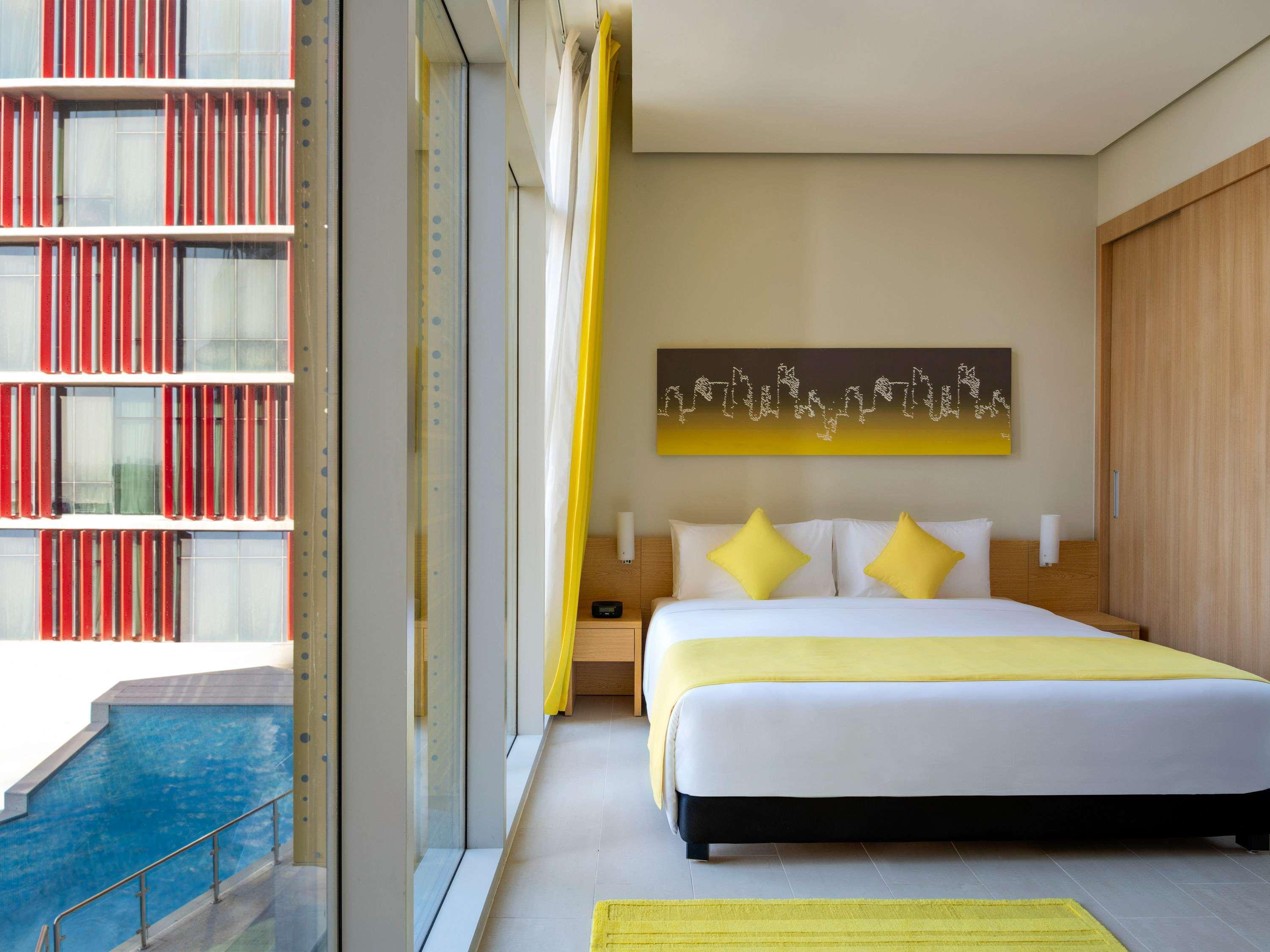 STUDIO, APARTMENT, KING BED