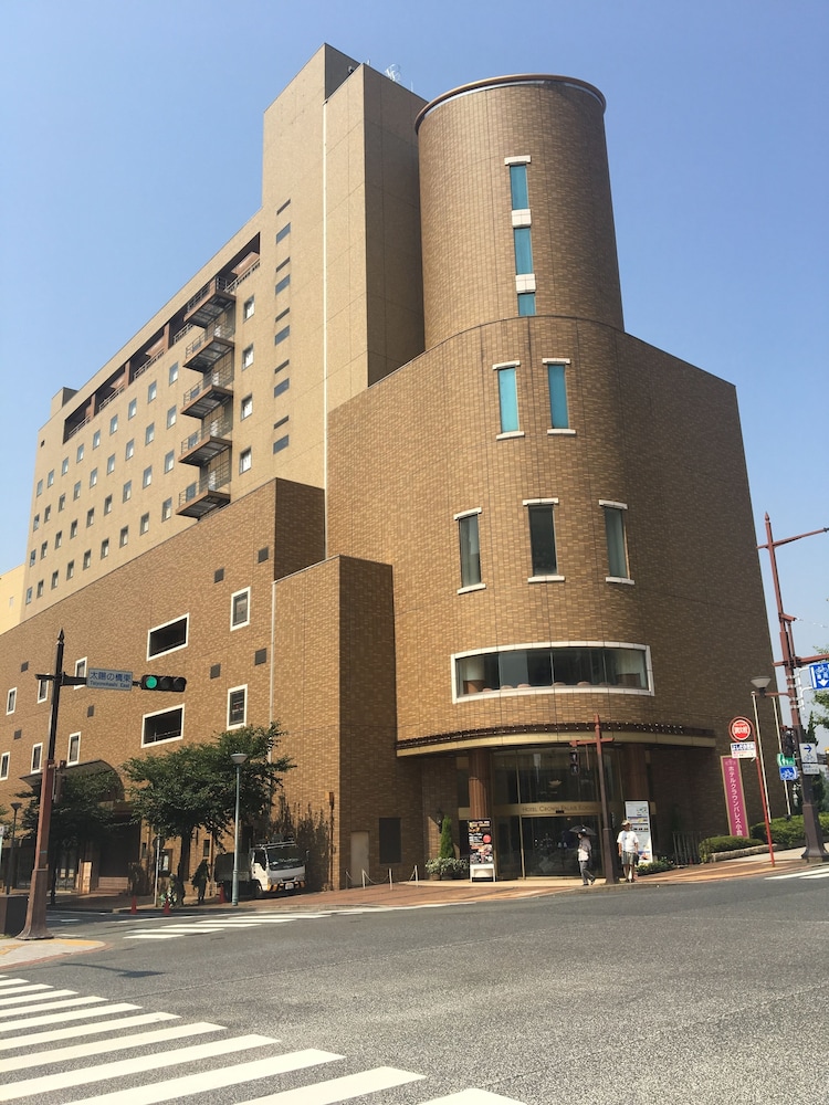 Crown Palais Kokura 48/56