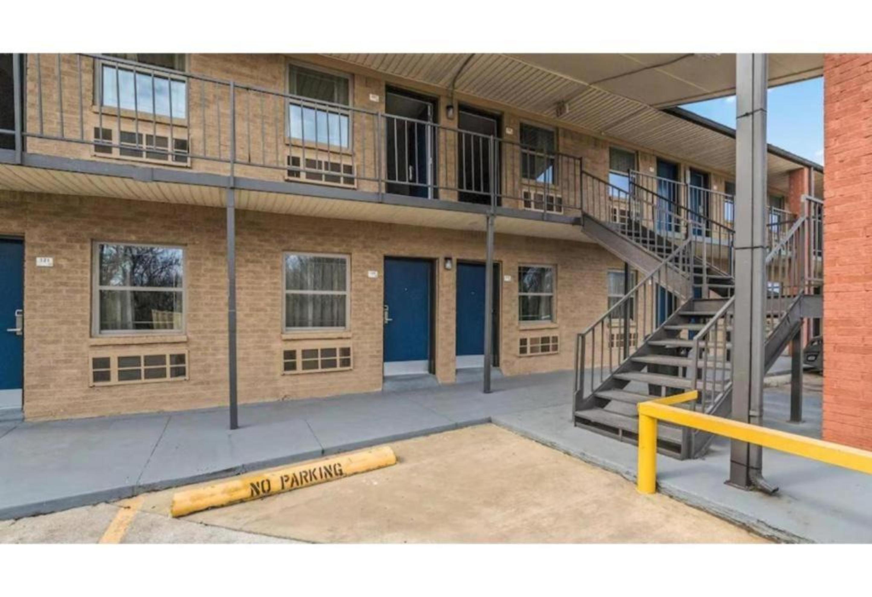 Motel6 Dallas, TX 6/59