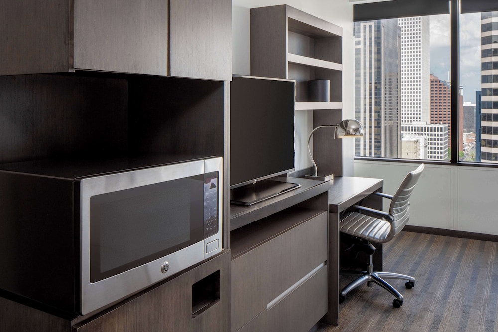 Hyatt House New Orleans/Downtown 65/74