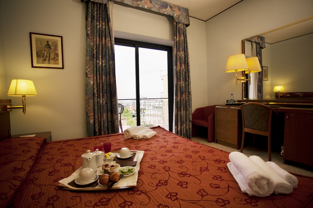 Augustus Hotel 17/29
