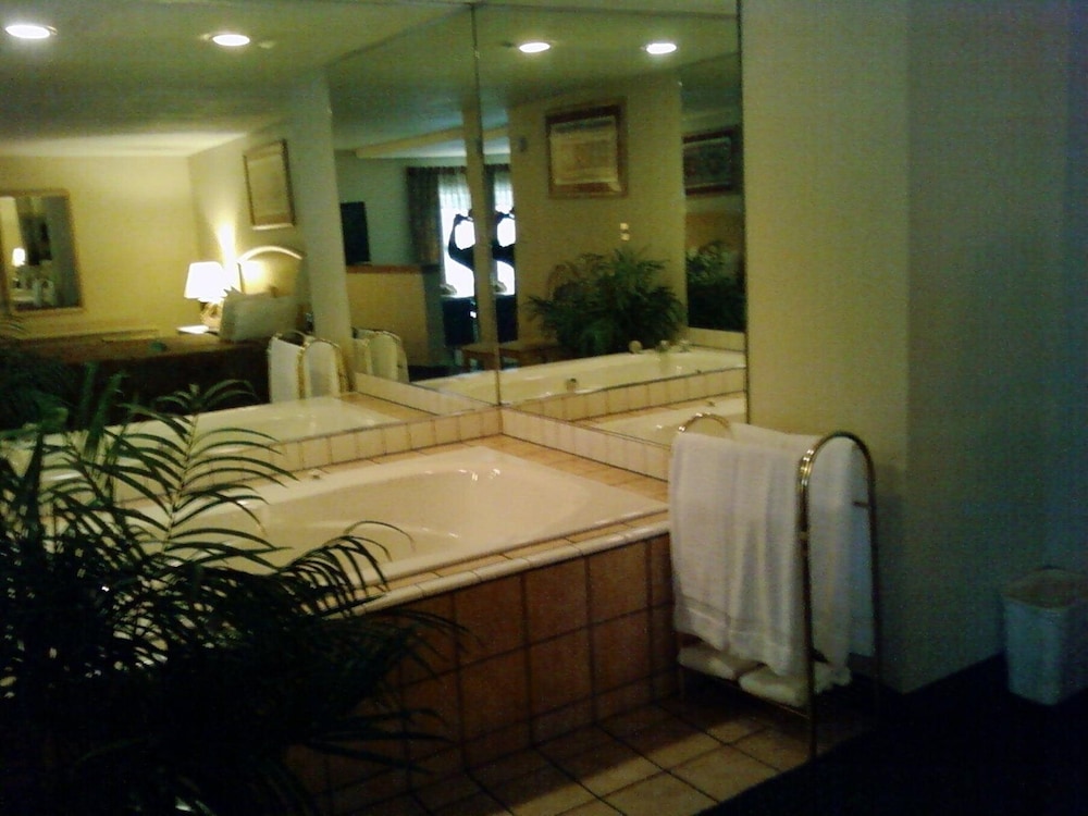 Will Rogers Hotel 24/33