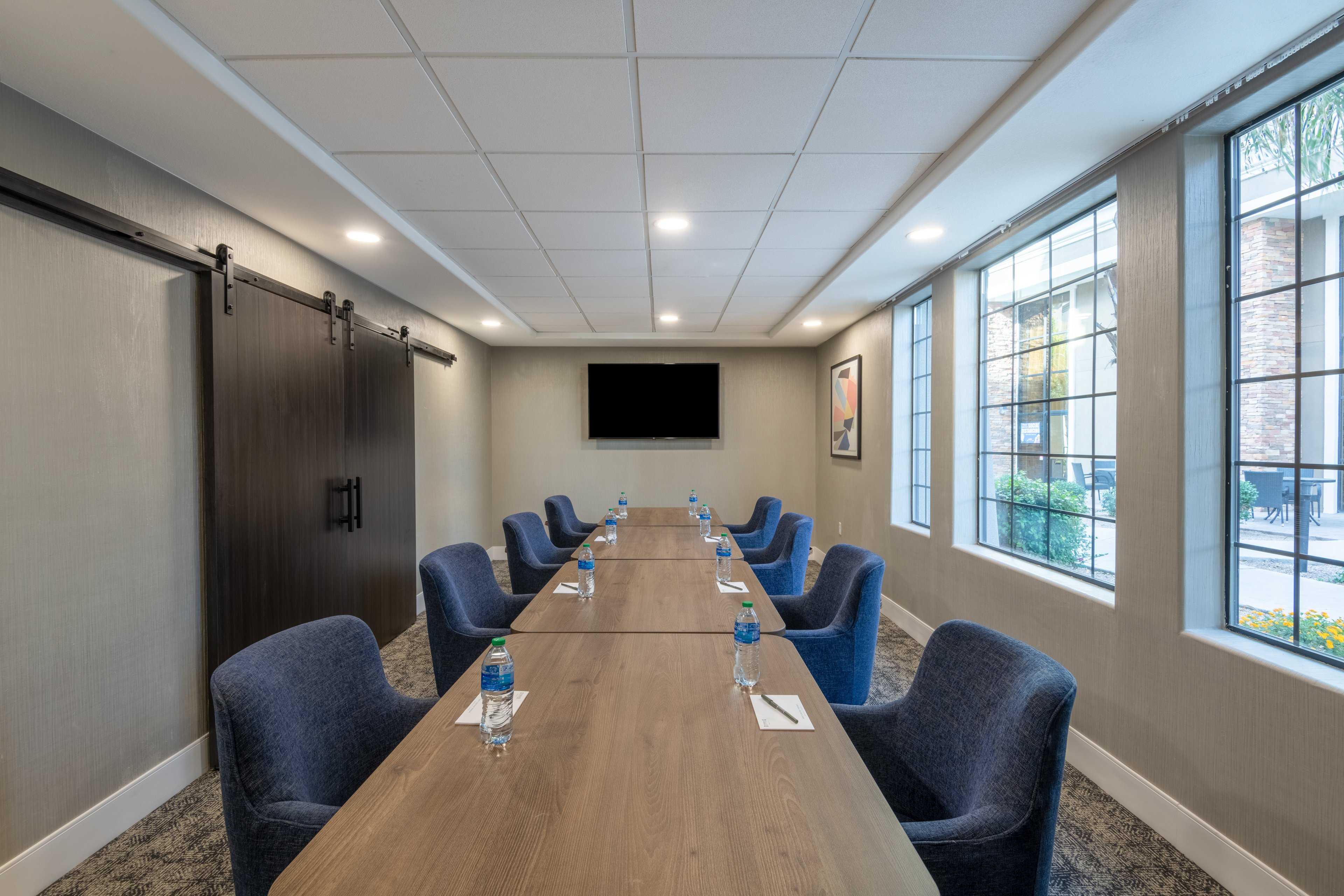 Staybridge Suites Phoenix-Glendale 55/65