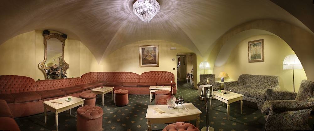 Grand Plaza Locanda Maggiore 13/28