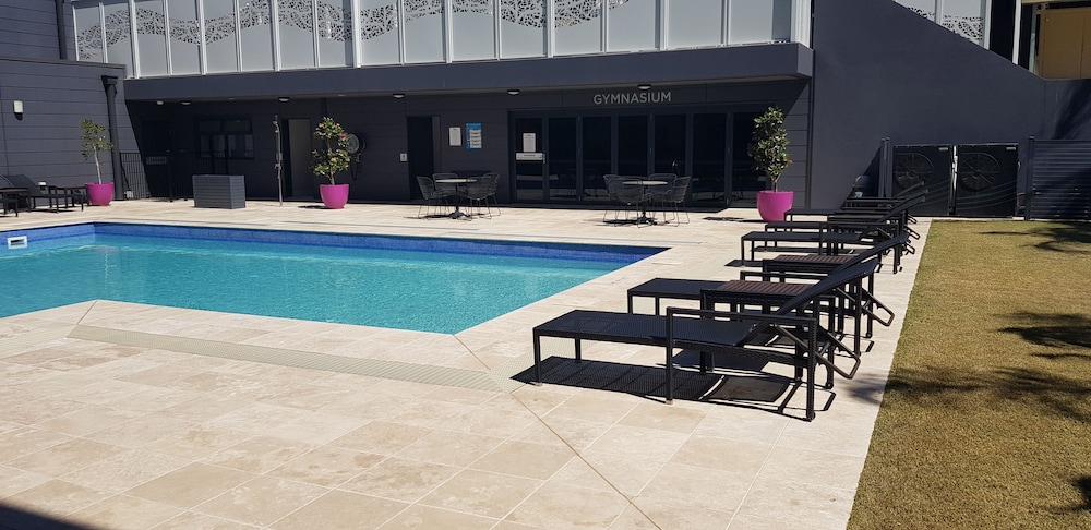 Mercure Tamworth 3/55