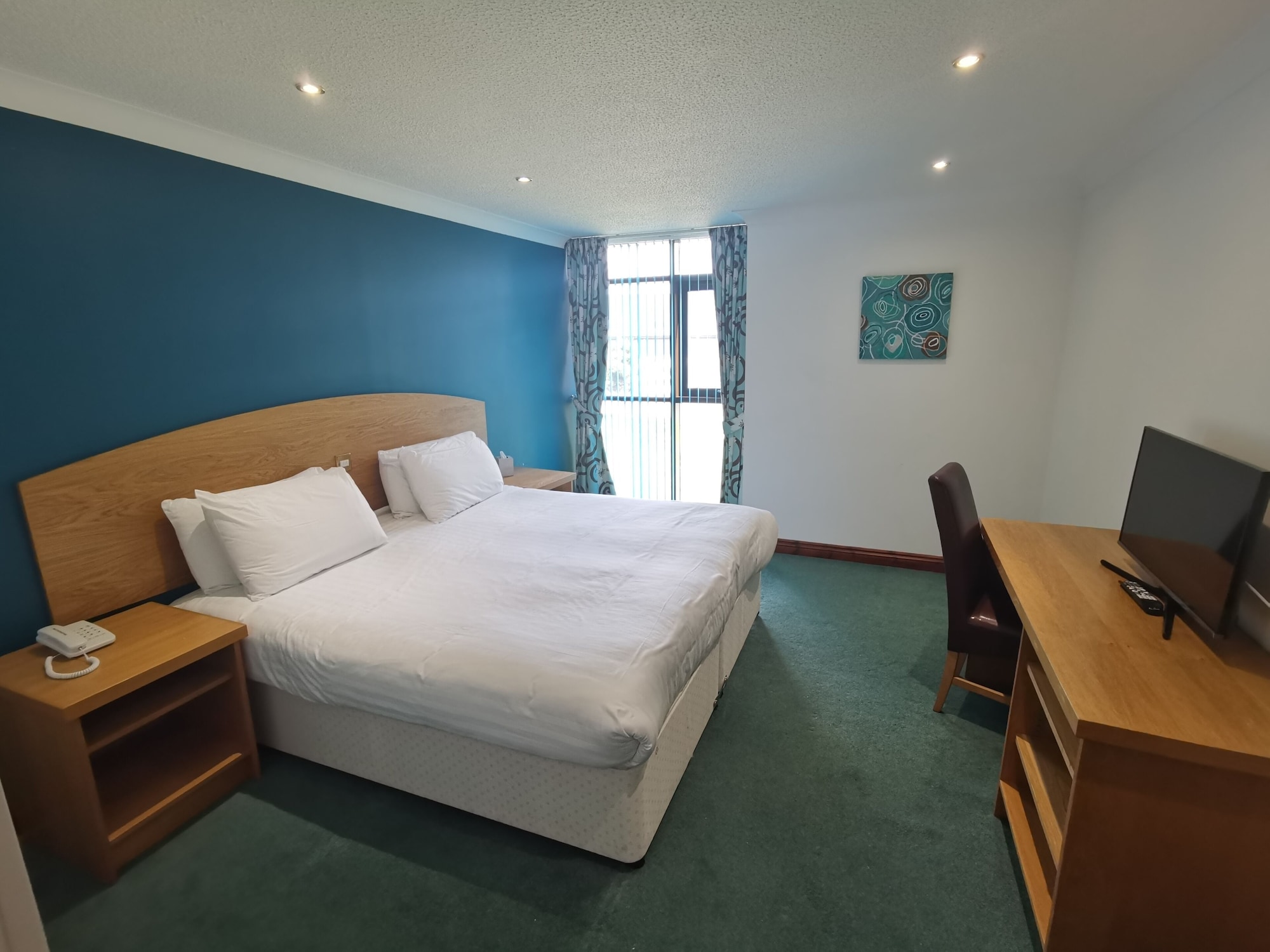 غرفة قياسية بسرير مزدوج، Passage House Hotel 2/3