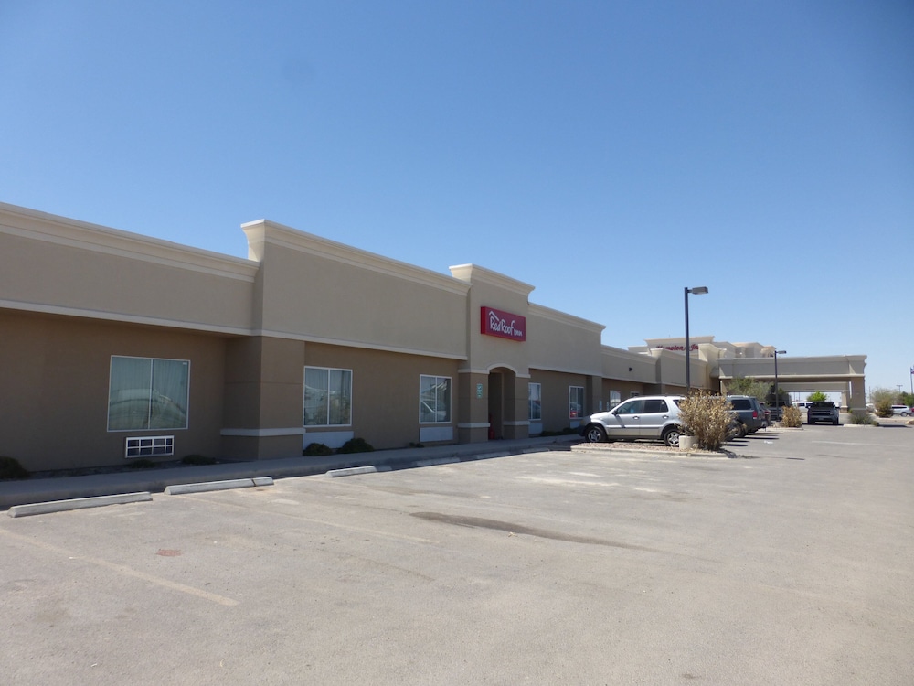 Red Roof Inn Pecos 1/23