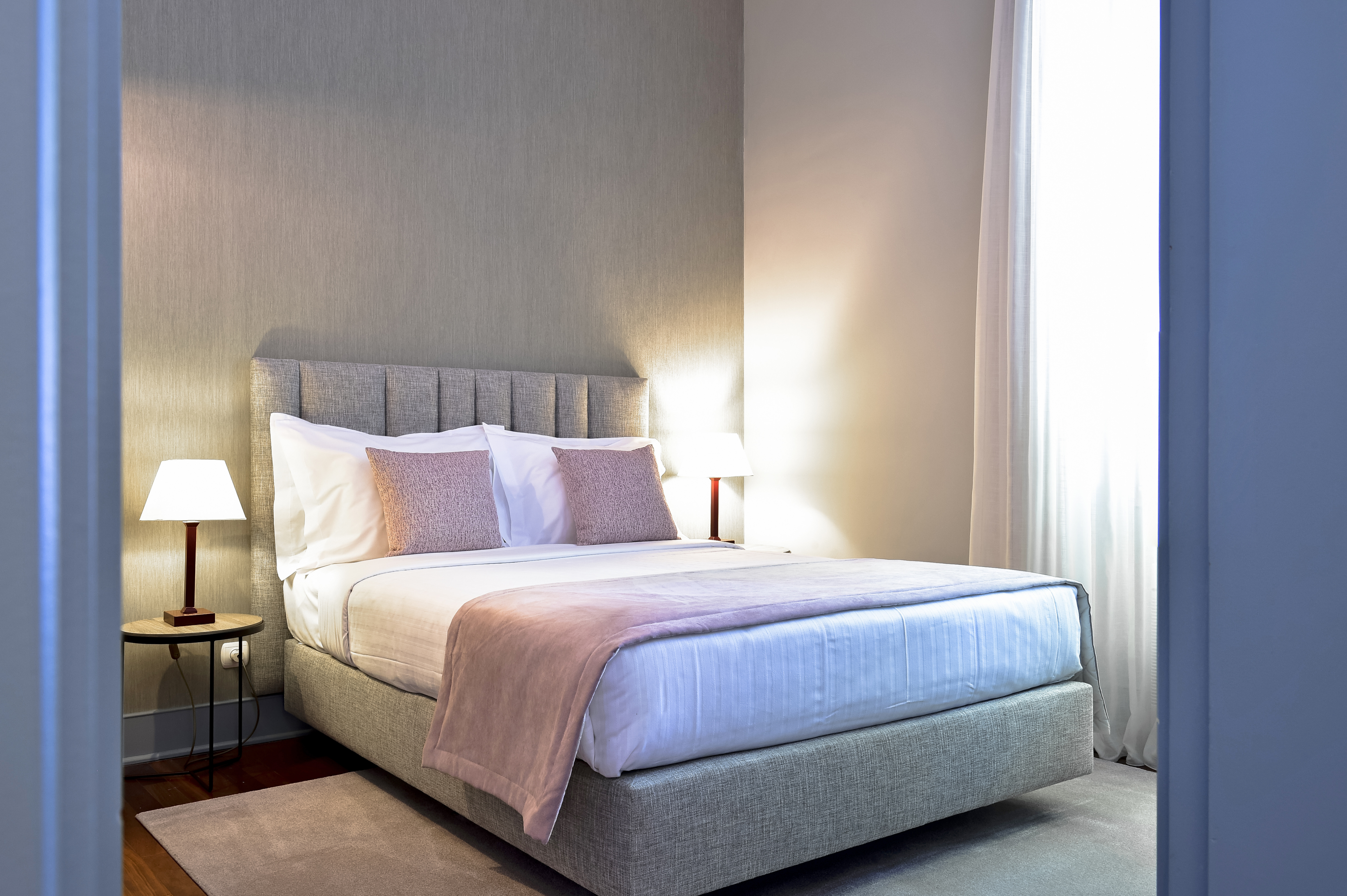Charming, Suite