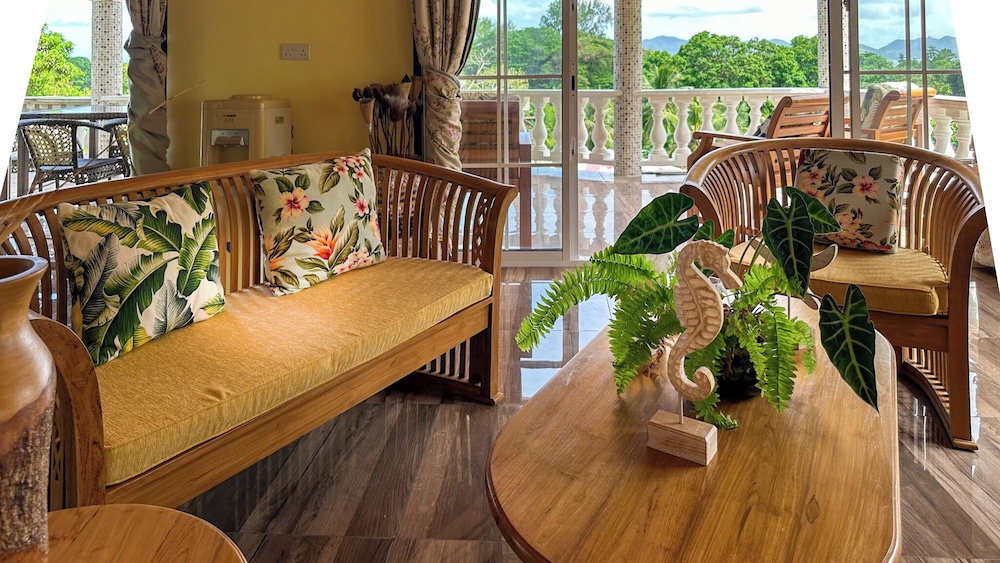 Villa Hortensia 32/50