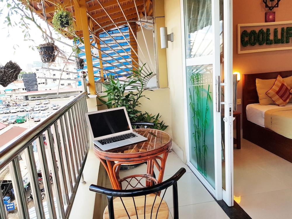 Fancy Guest House 8/37