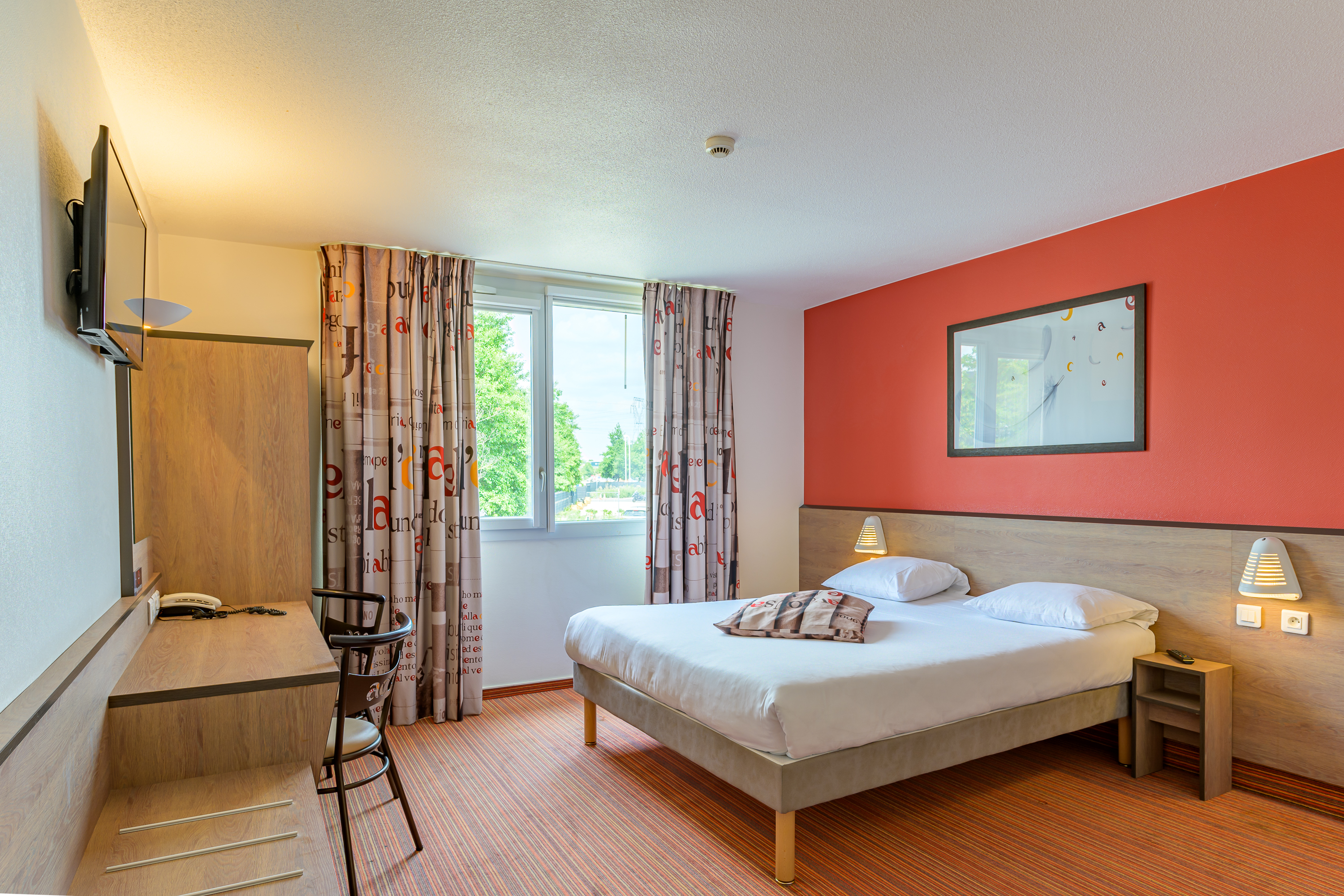 Room, Single
