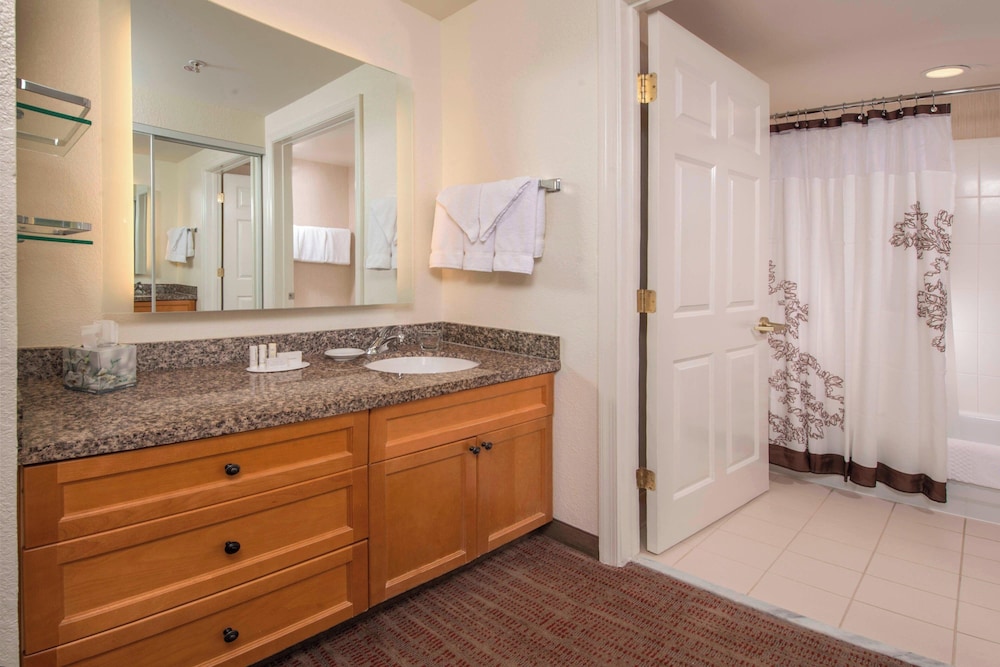 استوديو بسرير كوين مع أريكة، Residence Inn by Marriott Frederick 2/2