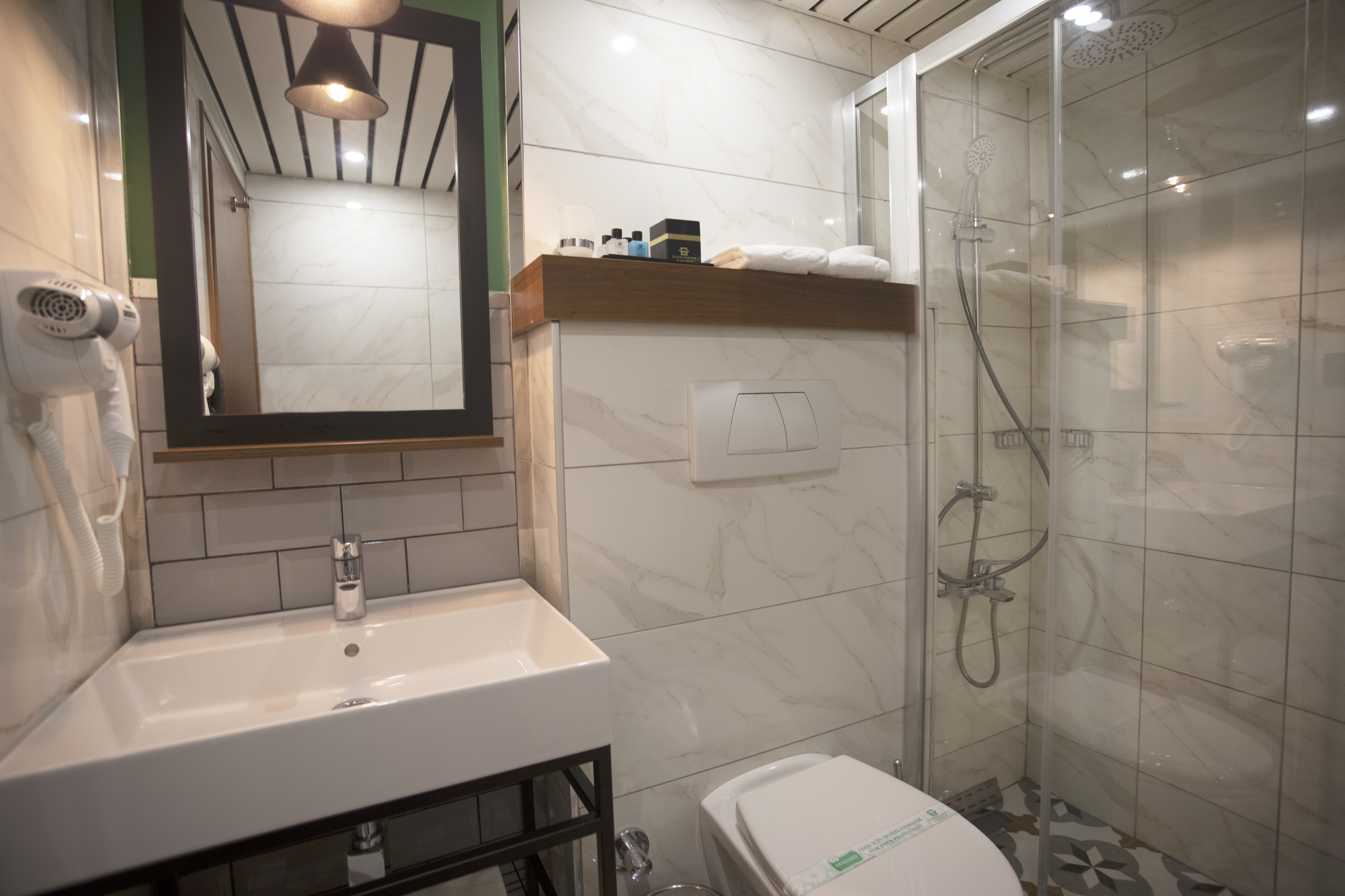 Superior, French Balcony، Orient Express Hotel Spa 2/2