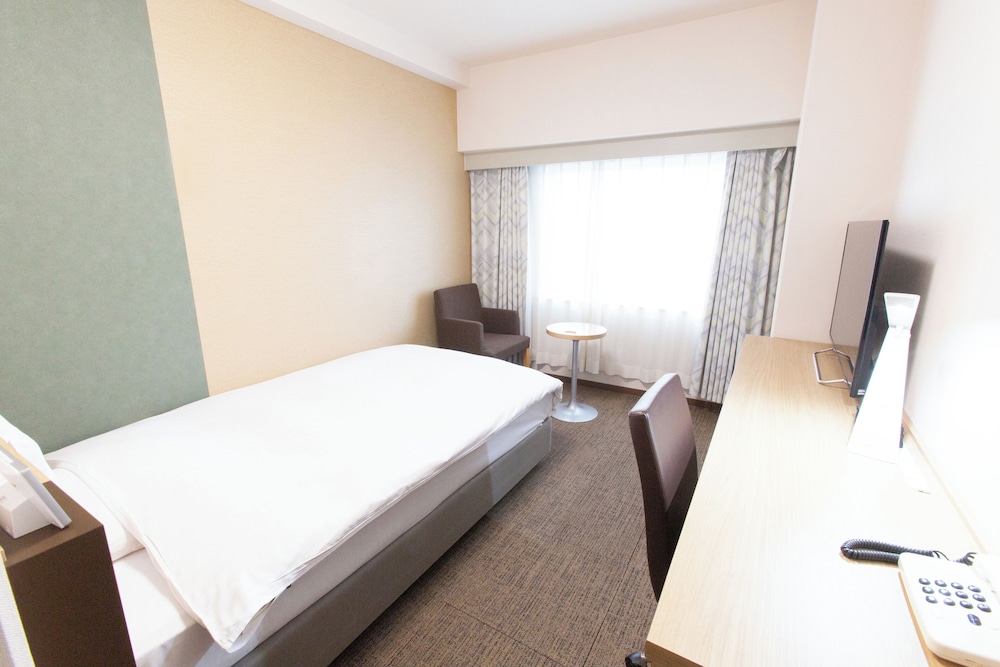 ROOM, DOUBLE BED