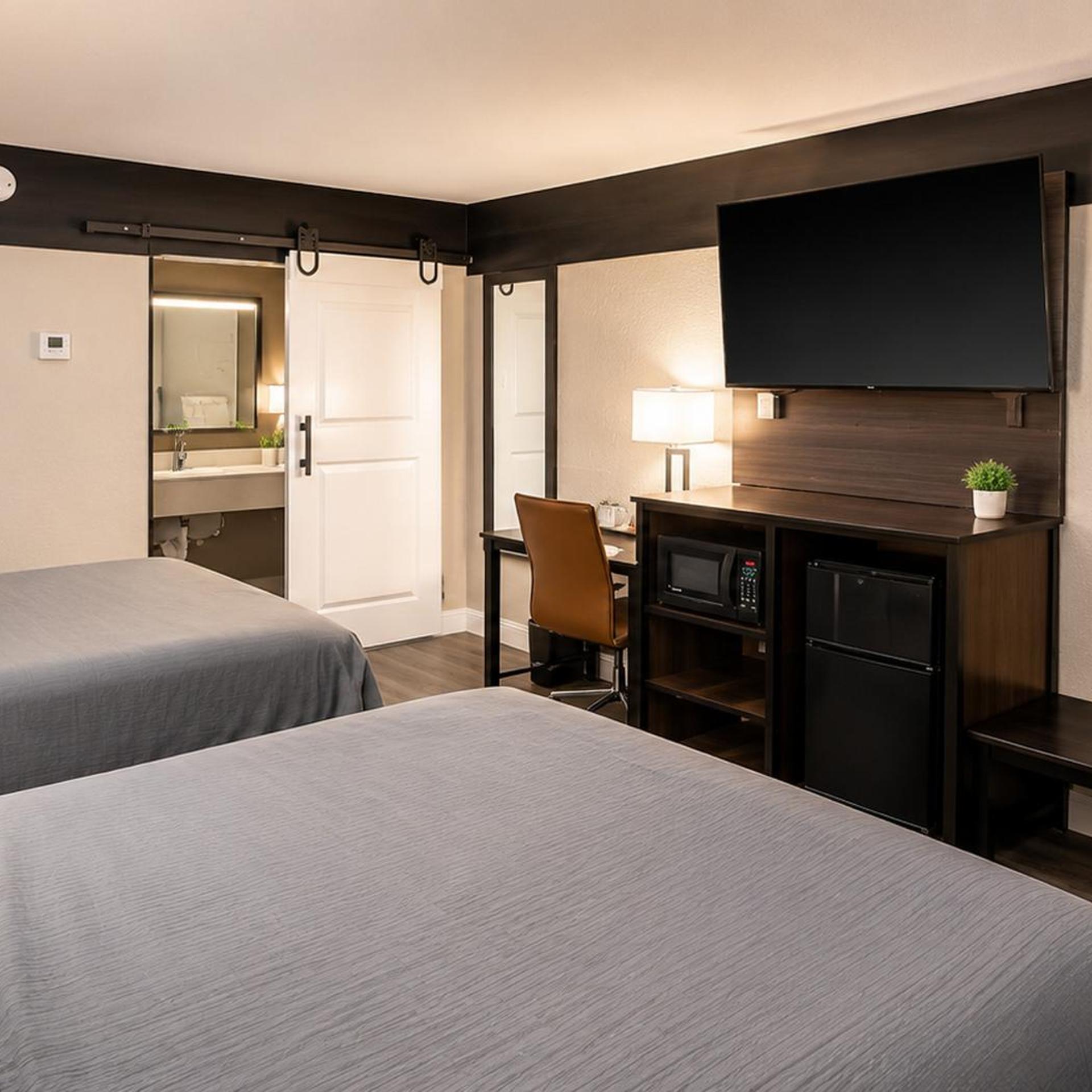 Lx Hotel, SureStay Collection by Best Western 19/48
