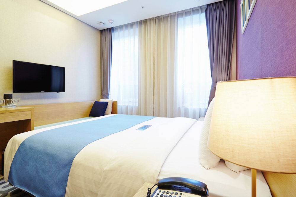 Days Hotel by Wyndham Seoul Myeongdong 14/56