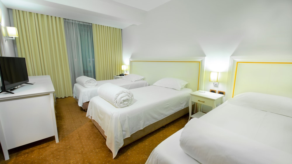Fieri Hotel 23/77