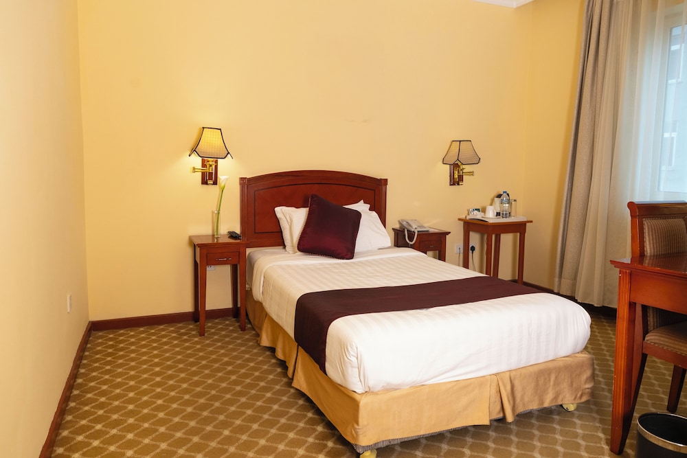 Dreamliner Hotel 17/50