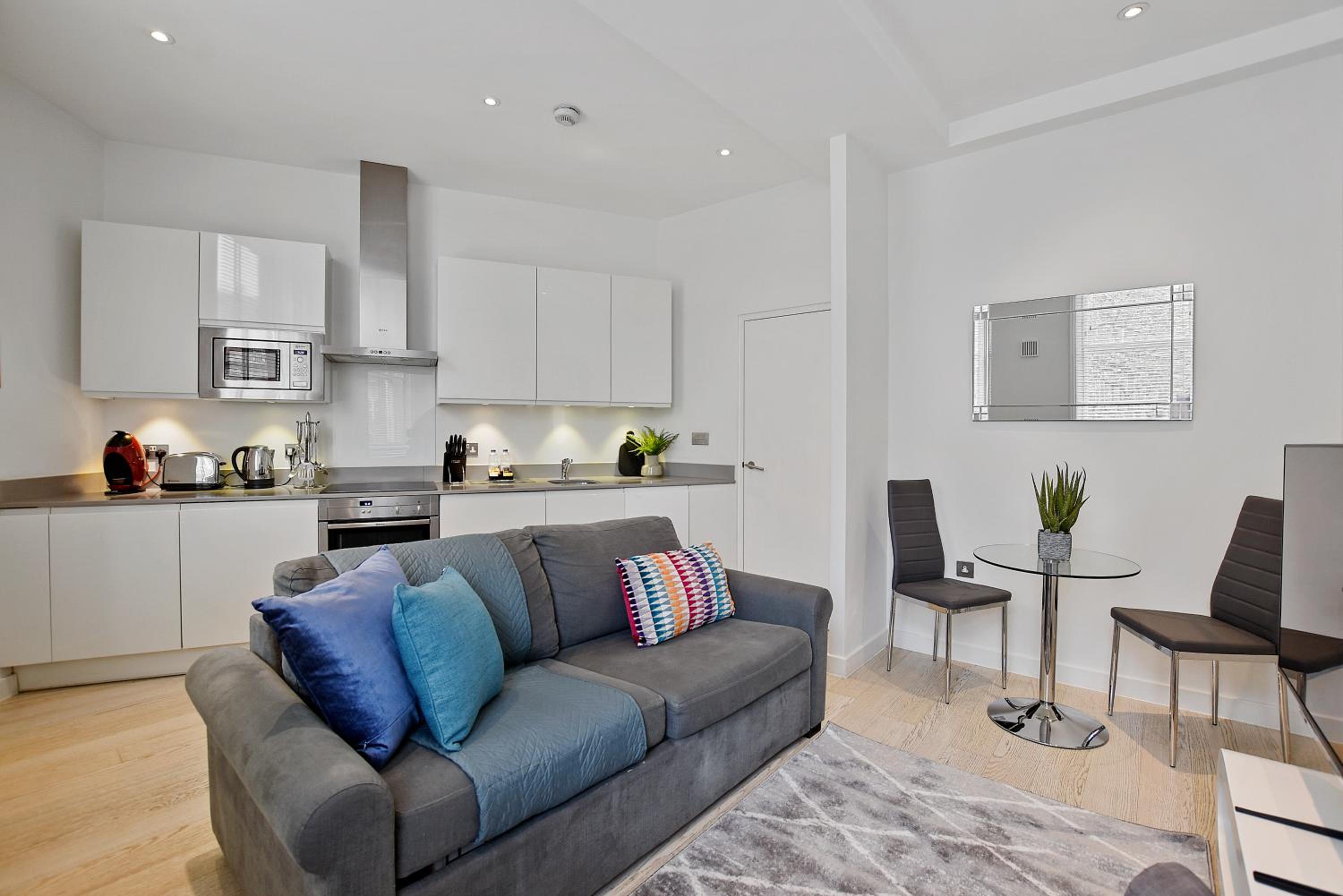 2 BEDROOMS, APARTMENT, 2 BATHROOMS